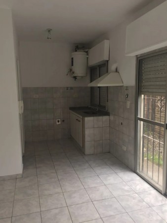 Departamento En PH Dos Ambientes Con Patio - Apto Credito