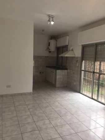 Departamento En PH Dos Ambientes Con Patio - Apto Credito