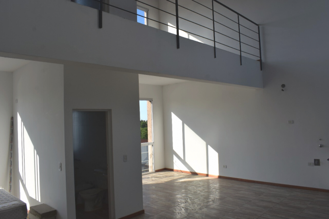 ¡OPORTUNIDAD! Loft 90 m2 - Ideal profesionales / poli consultorios