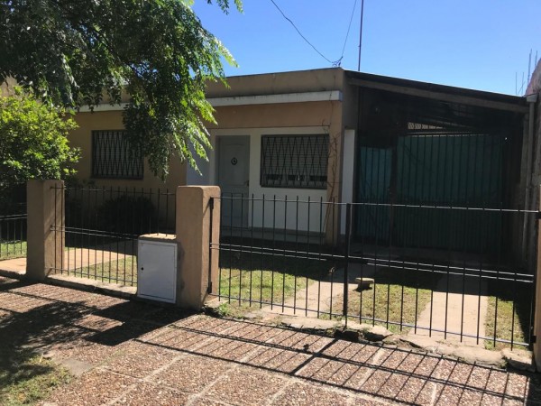 VENTA - Casa 4 ambientes con COCHERA en Jose C. Paz APTA CREDITO HIPOTECARIO BANCARIO