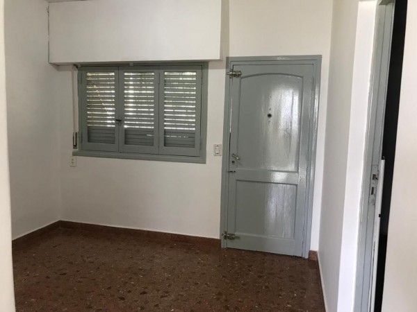 VENTA - Casa 4 ambientes con COCHERA en Jose C. Paz APTA CREDITO HIPOTECARIO BANCARIO