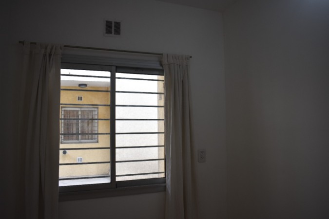 Venta Departamento 3 Ambientes En Complejo Cerrado