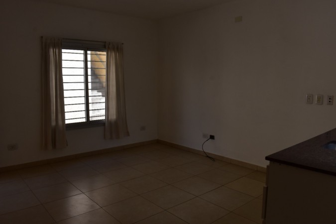 Venta Departamento 3 Ambientes En Complejo Cerrado