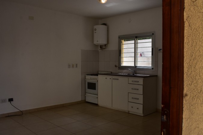 Venta Departamento 3 Ambientes En Complejo Cerrado