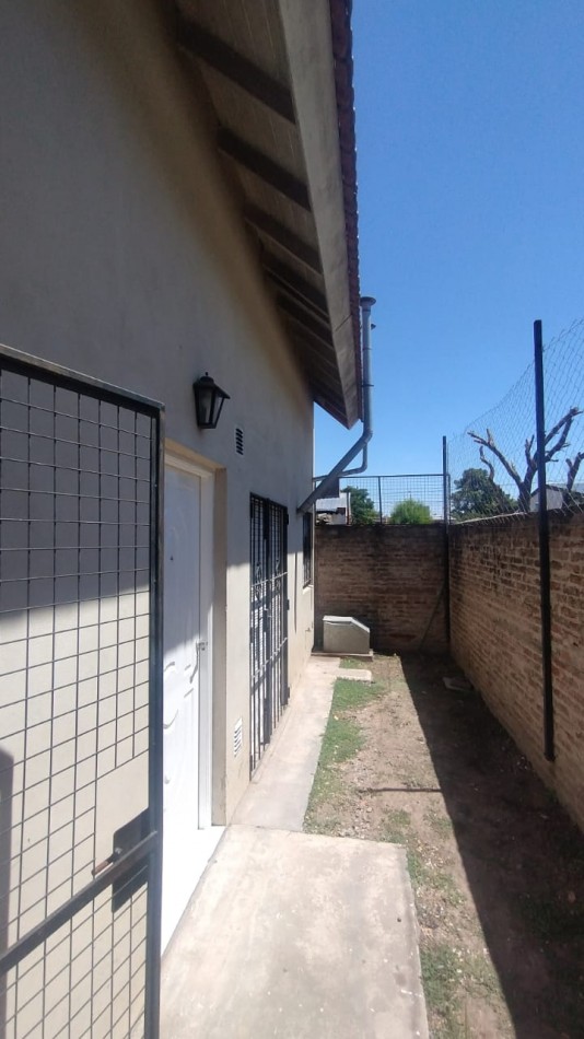 Departamento En PH Dos Ambientes Con Patio - Apto Credito