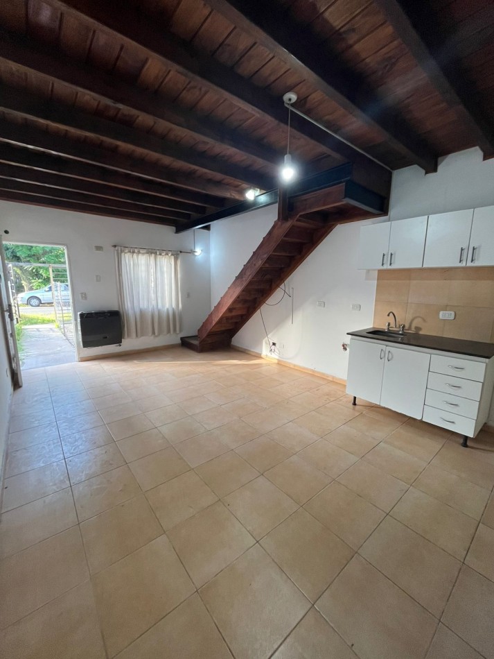 Venta Apto Credito Hipotecario Duplex Con Cochera A Metros Ruta 8 Polo Sanitario