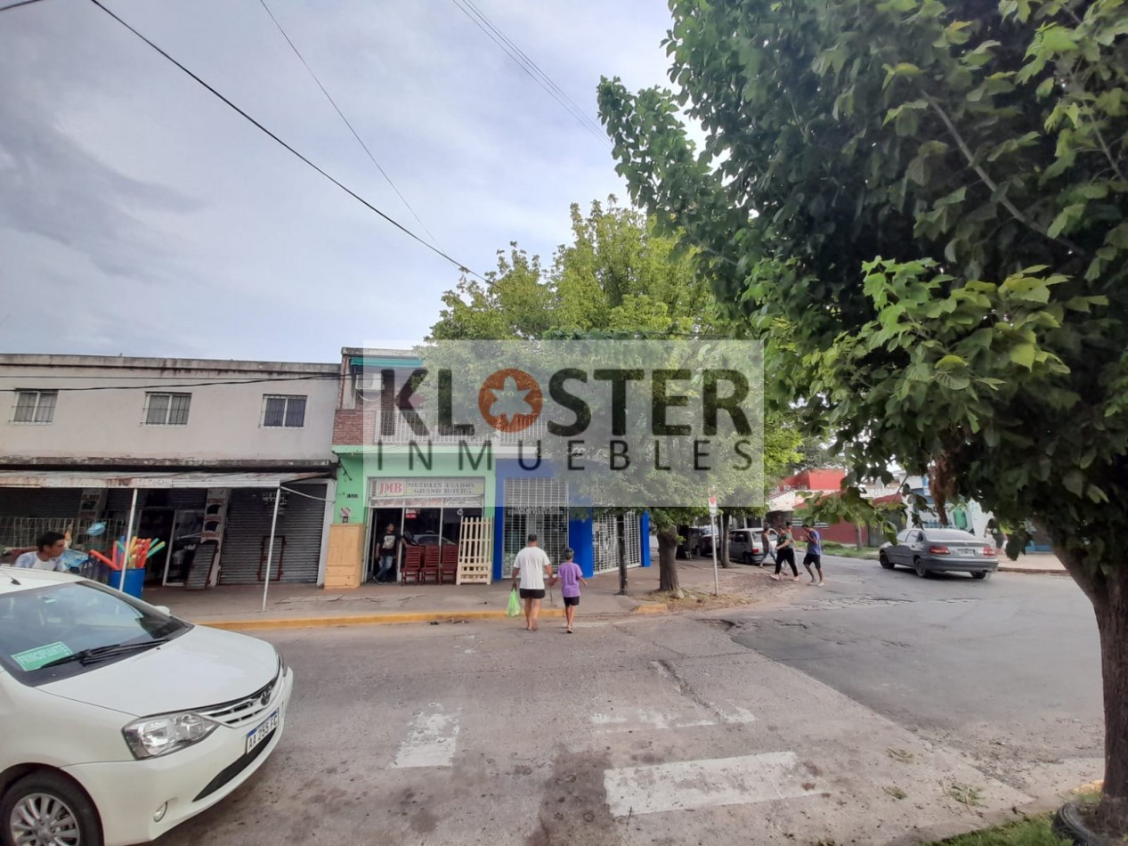 VENTA LOCAL CON DEPARTAMENTOS ESQUINA IMPORTANTE CENTRO GRAND BOURG