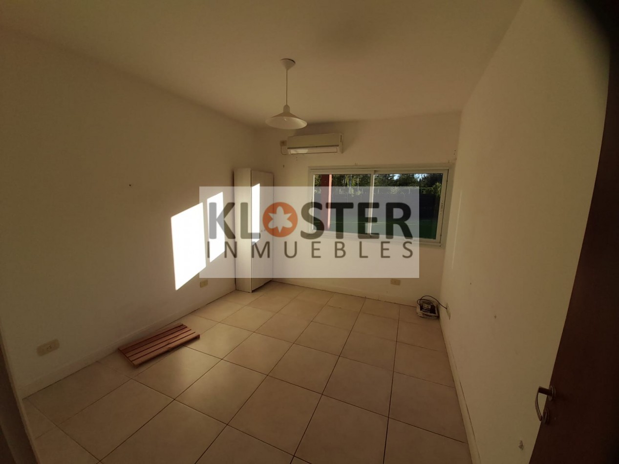 VENTA HERMOSA CASA en Manzanares Chico Pilar