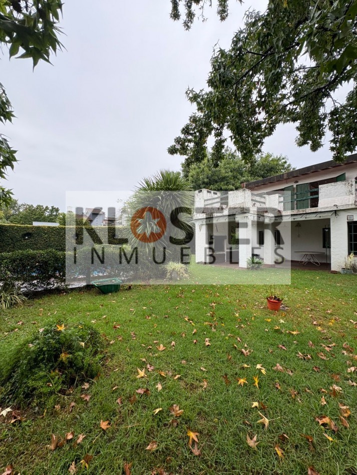 Gran Casa 6 Dormitorios - En 3 Lotes Con Piscina Bella Vista