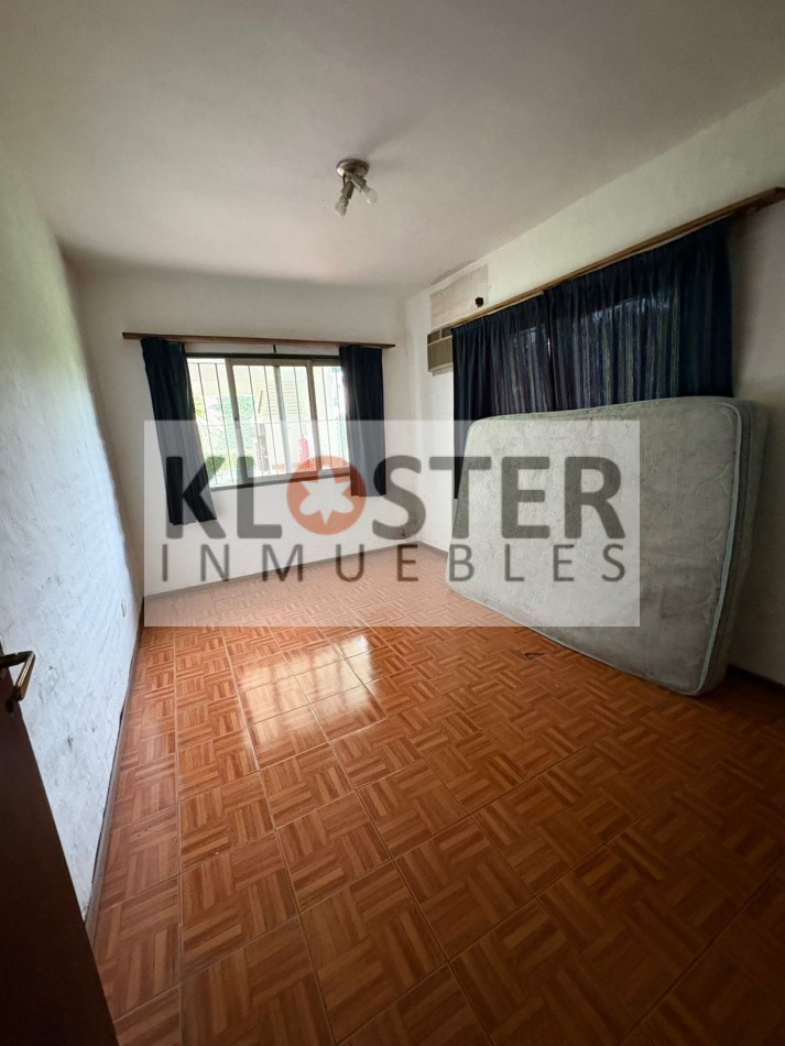 Gran Casa 6 Dormitorios - En 3 Lotes Con Piscina Bella Vista