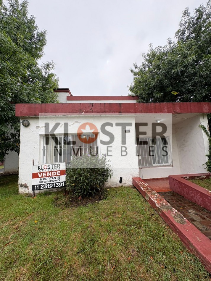 Gran Casa 6 Dormitorios - En 3 Lotes Con Piscina Bella Vista