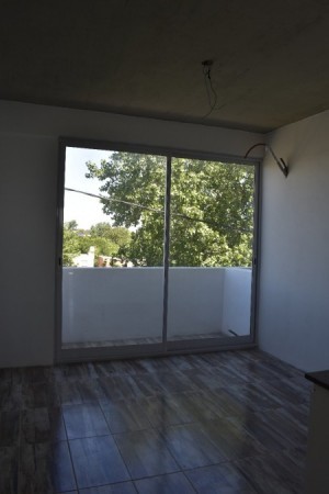 Oportunidad Departamento San Miguel Centro 2 Dormitorios Con Balcon