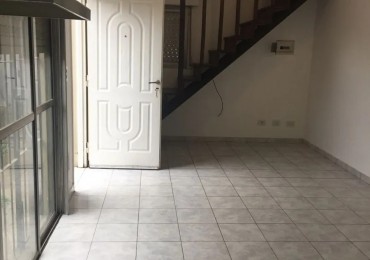 Departamento En PH Dos Ambientes Con Patio - Apto Credito