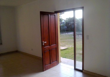 VENTA Hermoso PH con patio 2 dormitorios complejo cerrado posibilidad de cochera